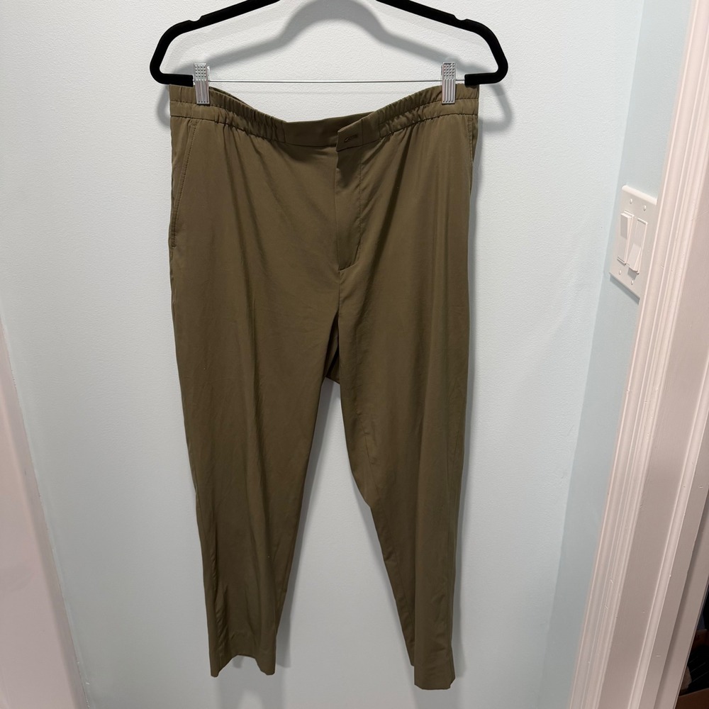 Banana Republic Airstretch Tapered Jogger Pants Olive Green Large Casual Travel
